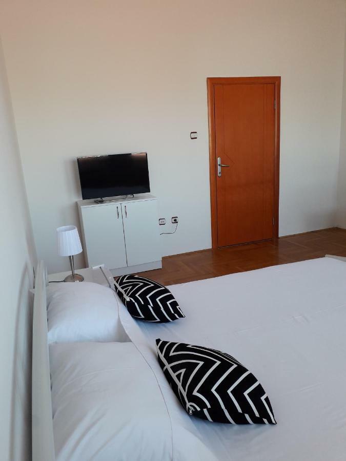 Apartman Dunja Ns 2 Novi Sad Ngoại thất bức ảnh