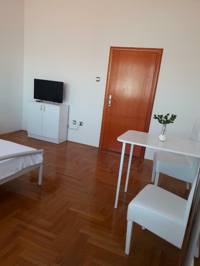 Apartman Dunja Ns 2 Novi Sad Ngoại thất bức ảnh